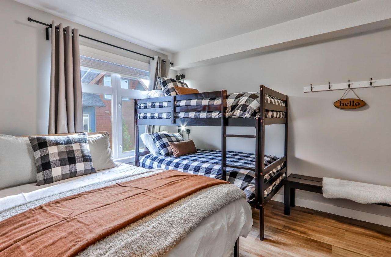 Charming 1 Bdrm Plus Loft With Views Managed By Little Sister Getaways Canmore Exterior photo